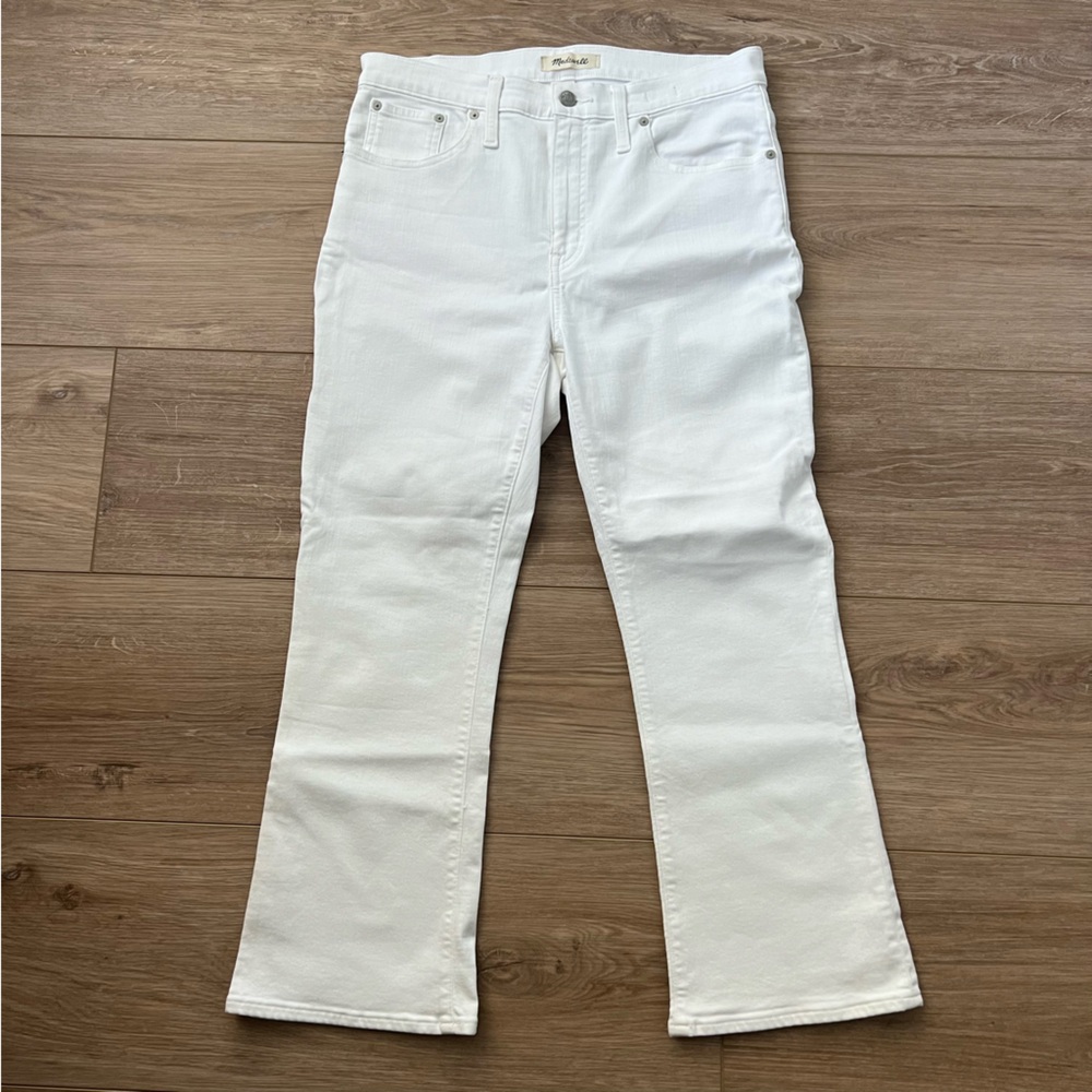 Madewell White Flare Wide-Leg Jeans — Clean High-Rise Style